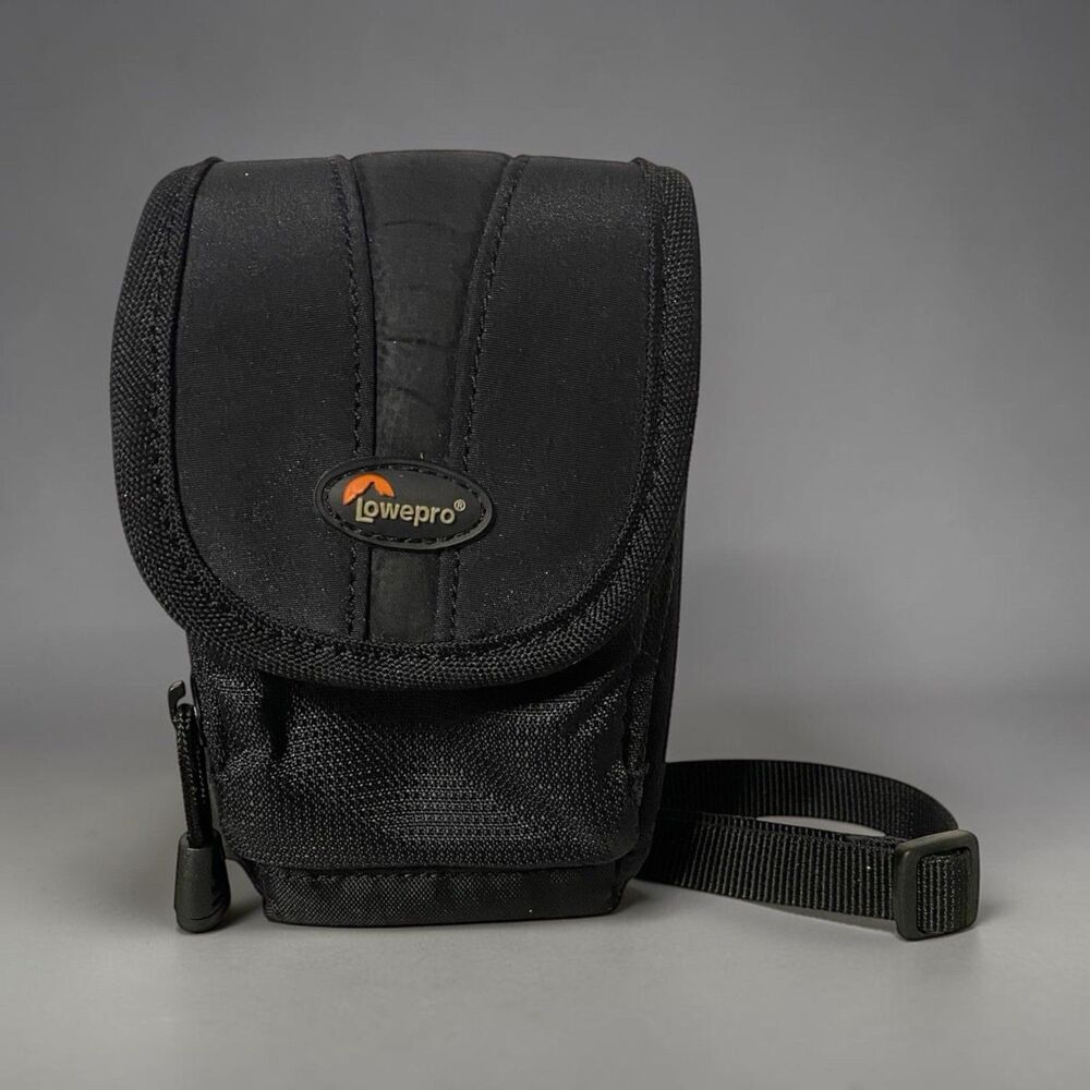 Lowepro Rezo 50 Camera Case Black Compact Digital Pouch w/ Strap Padded